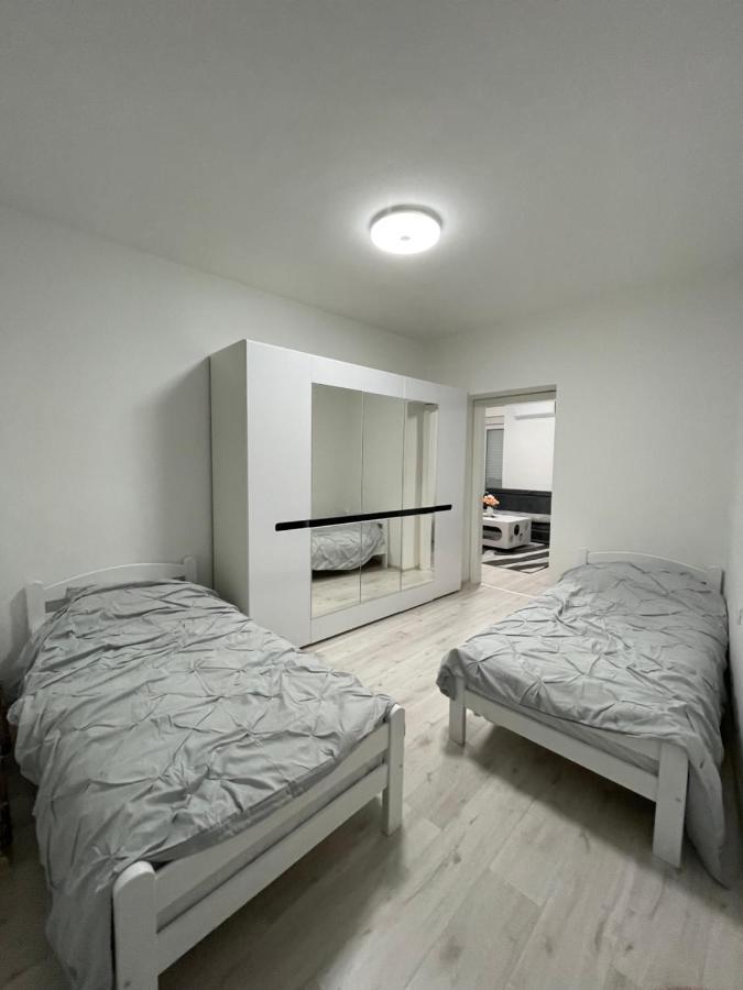 Modern & Cozy 2-Bedroom Vacation Home In Σαράγεβο Εξωτερικό φωτογραφία